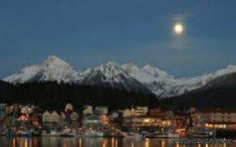 Totem Square Hotel And Marina Sitka Exterior foto